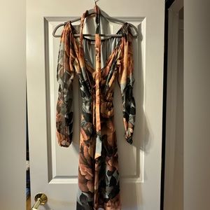 XS Jennifer Lopez dress.